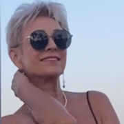  ,   Tatiana, 64 ,   c 