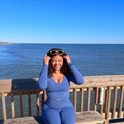  ,   Ivy, 29 ,   ,   