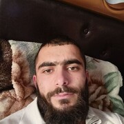 ,  Artur, 25