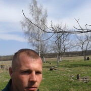  ,  Maksim, 35