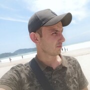  ,   Ivan, 33 ,  