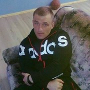  ,  Tomas, 39