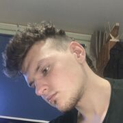  ,  Ruslan, 24