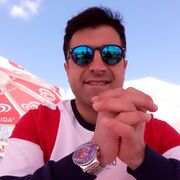 ,   Ali, 32 ,   ,   