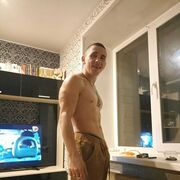  ,  Maik, 30
