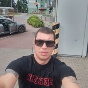  Sulejowek,  Artem, 27