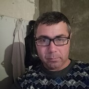  ,  Sahrodbek, 40
