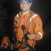  --,   Yan, 32 ,   ,   