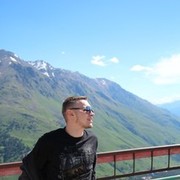  ,   Artem, 38 ,   
