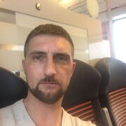  ,   Viktor, 44 ,   ,   