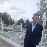  ,  Ruslan, 30