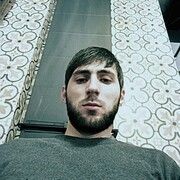  ,  Amir, 32