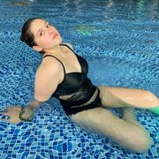  ,   Valeria, 20 ,   ,   