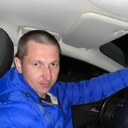  ,  Viktor, 37