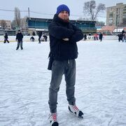  ,  Vitaliy, 32