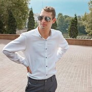  ,  Roman, 28