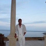  ,   Sergio, 44 ,   