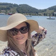  ,  Irina, 35