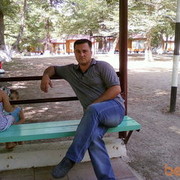  ,   Azer, 43 ,     , c 