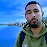  ,  Anas, 24