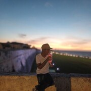  Suan,  Yustin, 19
