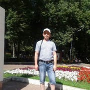  ,   Maxim, 42 ,   