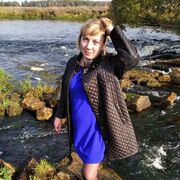  ,   Julia, 42 ,   ,   