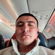  ,  Islombek, 31