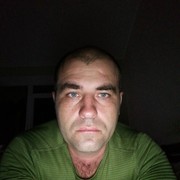  ,   Igor, 43 ,   
