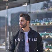 شخص لطيف و&#