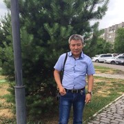  ,   Valery, 58 ,   ,   