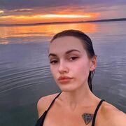  ,  Maria, 25