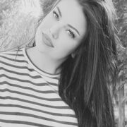  , Milana