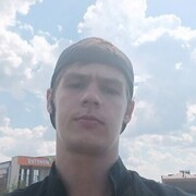 ,  Danya, 24
