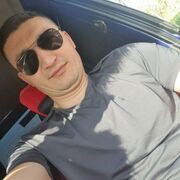  ,  Azizbek, 32