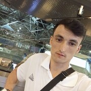 ,  Raximjon, 27