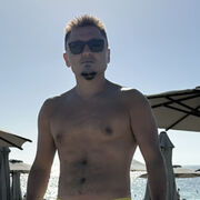  ,   Artur, 40 ,   ,   