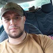  ,  Nik, 27