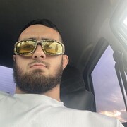  -,  Alex, 29