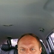 ,   Leon, 44 ,   