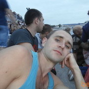  ,   Seryi, 37 ,  