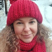  ,   Elena, 44 ,   c 