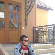  ,   Yurie, 25 ,   ,   , c 