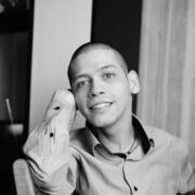  ,   Mark, 33 ,   ,   , c 