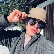  ,   Giovanni, 25 ,   ,   