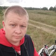  -,   Maxim, 33 ,   ,   , c , 
