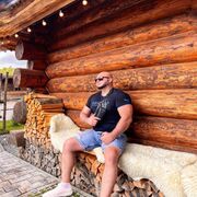  ,  Tarik, 31