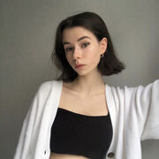  ,   Julia, 25 ,   ,   