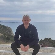  ,  Makc, 43