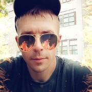  ,  Evgenij, 32